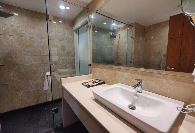 Стандартный Номер Кровать Кинг, Kaithal Resort   Kasauli