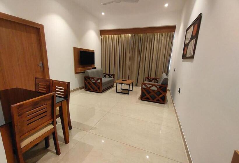 带阳台套房, Saffron Wayanad