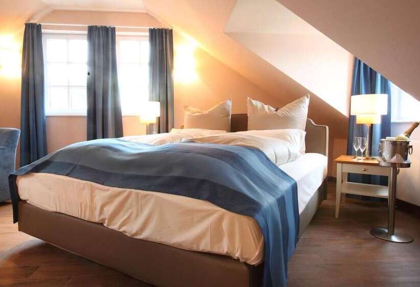 Номер Стандарт, Mainchateau