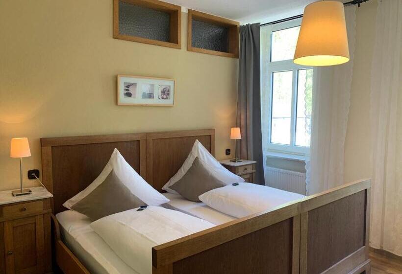 اتاق راحتی, Moselland Hotel Im Enderttal Zum Onkel Willi