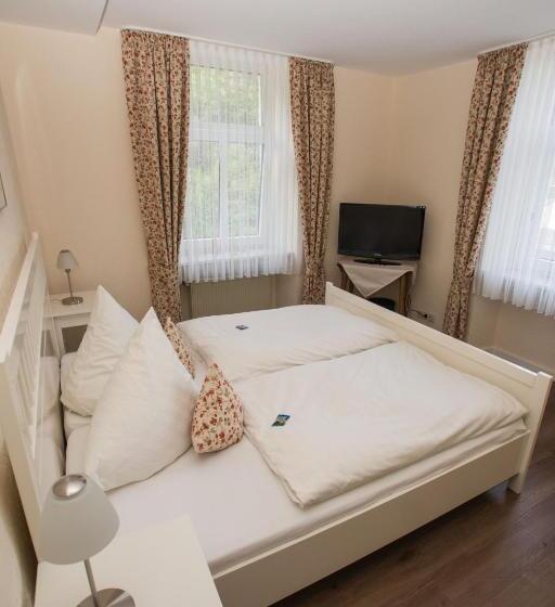 اتاق راحتی, Moselland Hotel Im Enderttal Zum Onkel Willi