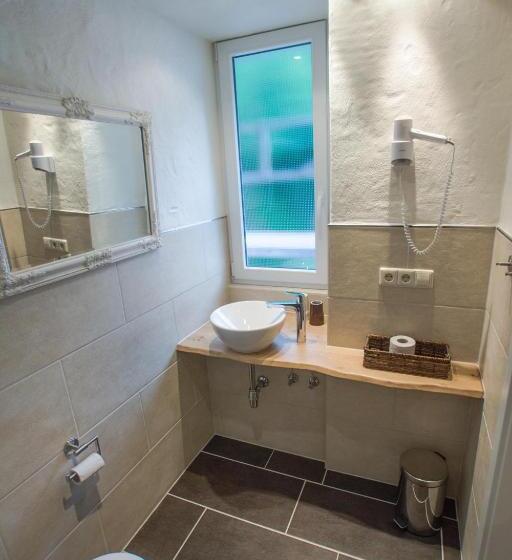 اتاق راحتی, Moselland Hotel Im Enderttal Zum Onkel Willi