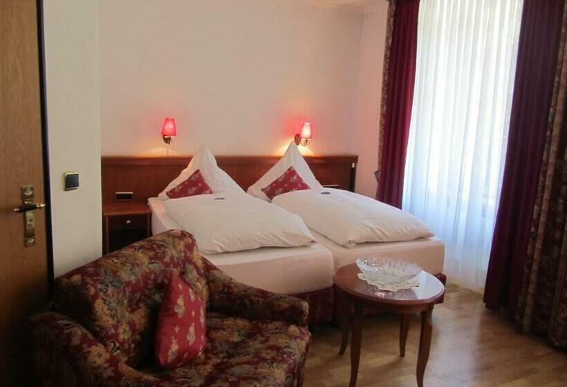 اتاق لوکس, Moselland Hotel Im Enderttal Zum Onkel Willi