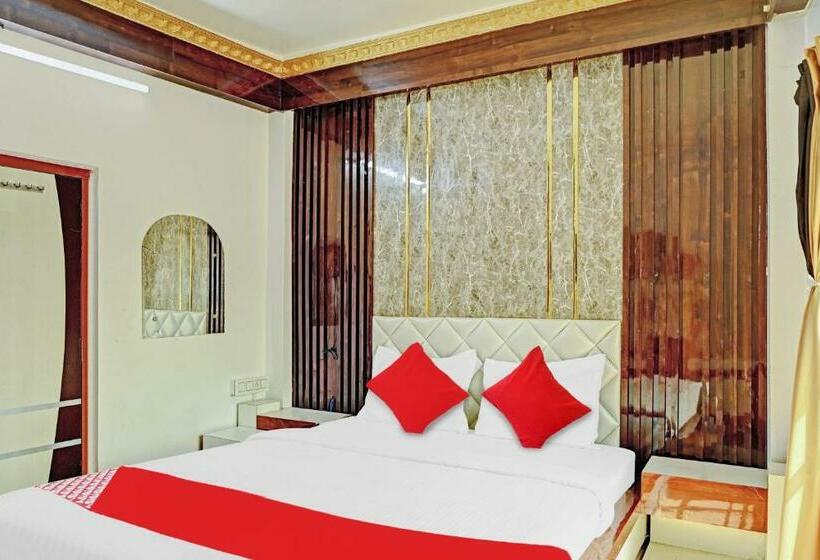트리플 클래식 룸, Flagship Hotel Om Shanti Inn