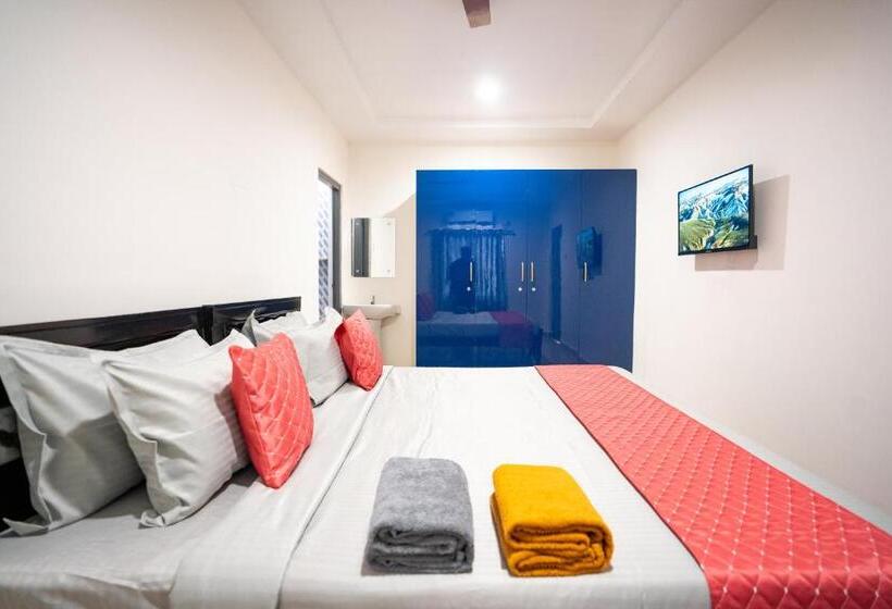 اتاق اکونومی, Yellow Bells Signature Hitec City