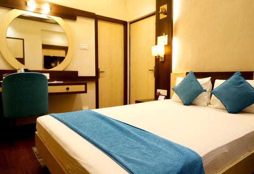 Номер Superior, Avenue Plaza ! Serampore   Samrat Restaurant, N S Avenue