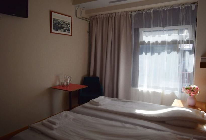 Номер Стандарт Совместная Ванная, Arkadia Hotel & Hostel