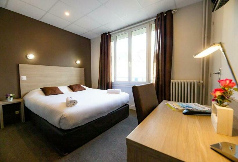 Номер Стандарт, Logis Hotel Du Chateau