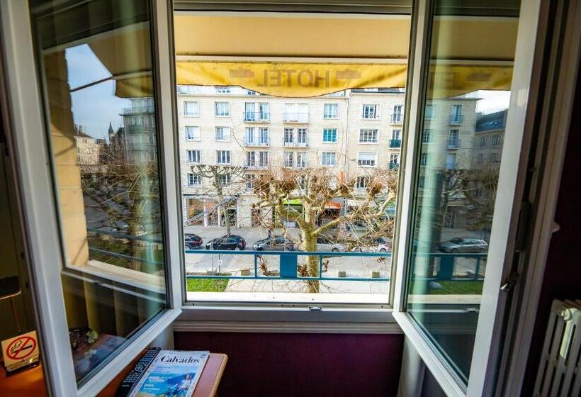 四人标准间, Logis Hotel Du Chateau