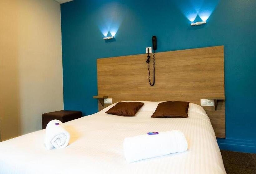 四人标准间, Logis Hotel Du Chateau