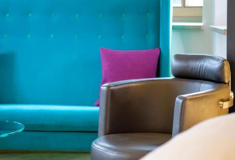 اتاق لوکس با بالکن, Boutique Hotel Gams