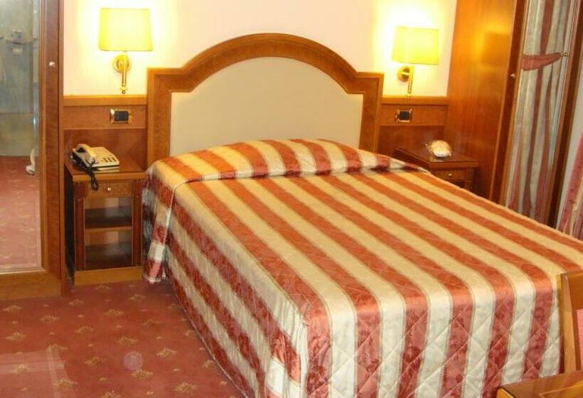 Номер Стандарт, Albergo Corona