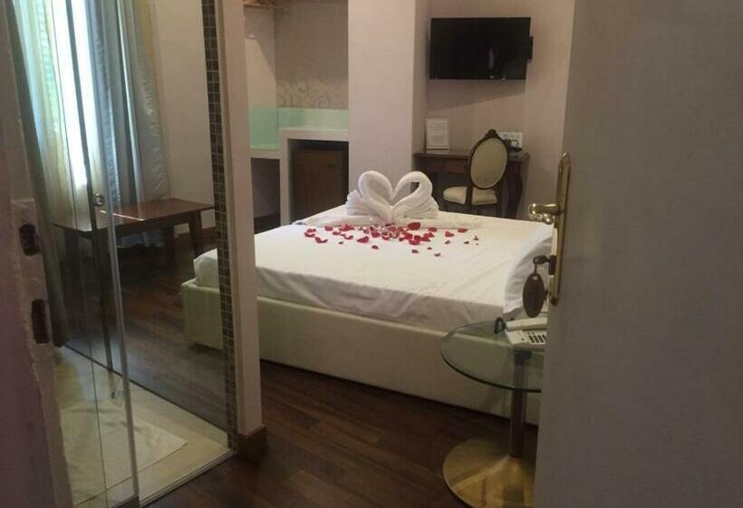 琮城市景观的豪华间, Antico Hotel Moderno
