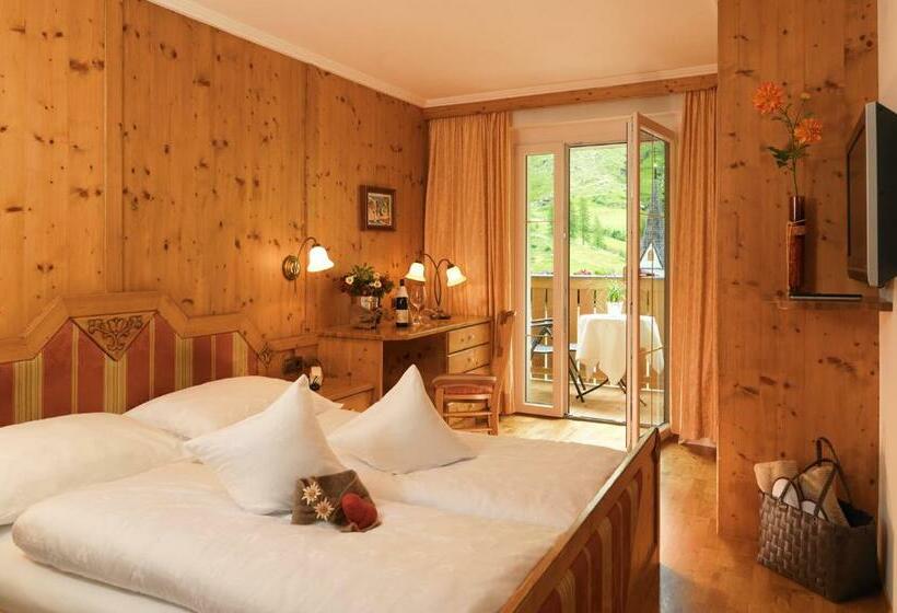 Номер Стандарт Индивидуальный с Балконом, Montresor Hotel Pfeldererhof
