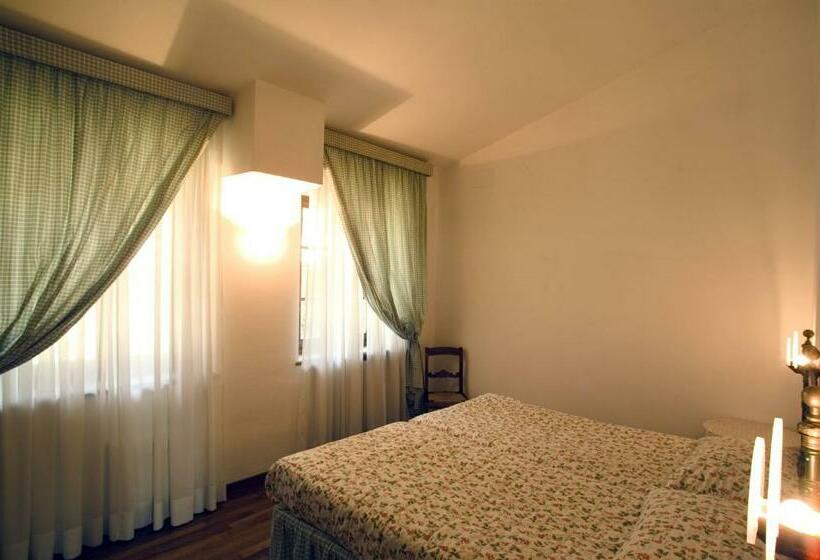 آپارتمان 4 خوابه, Villa Agostoli