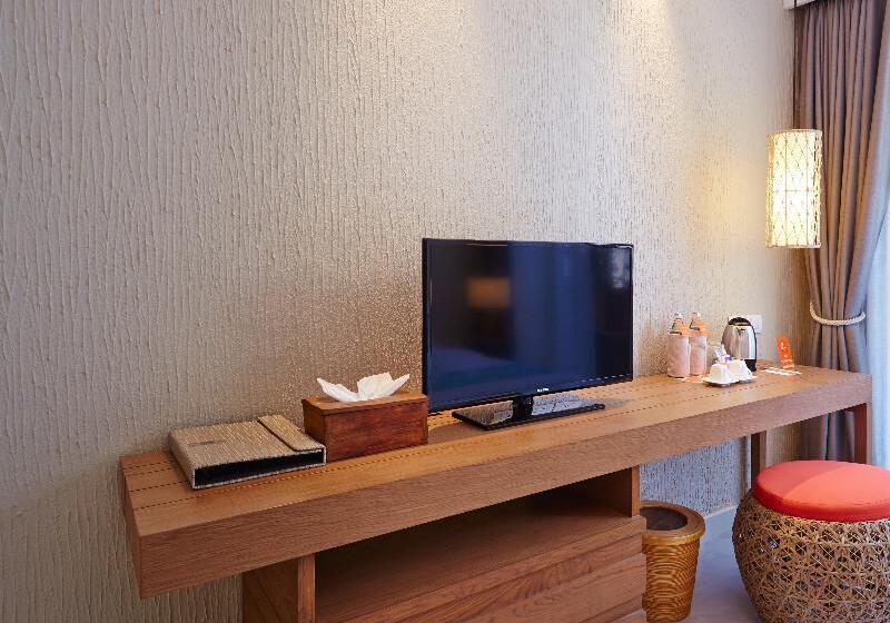 اتاق لوکس, Bandara Phuket Beach Resort