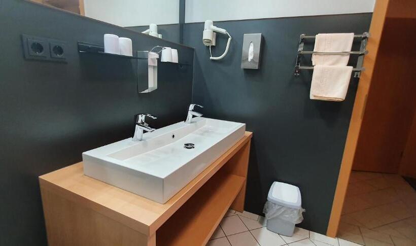 Апартаменты 1 Спальня, Bigger Hof   Wirtshaus Platzhirsch Am Jahnplatz