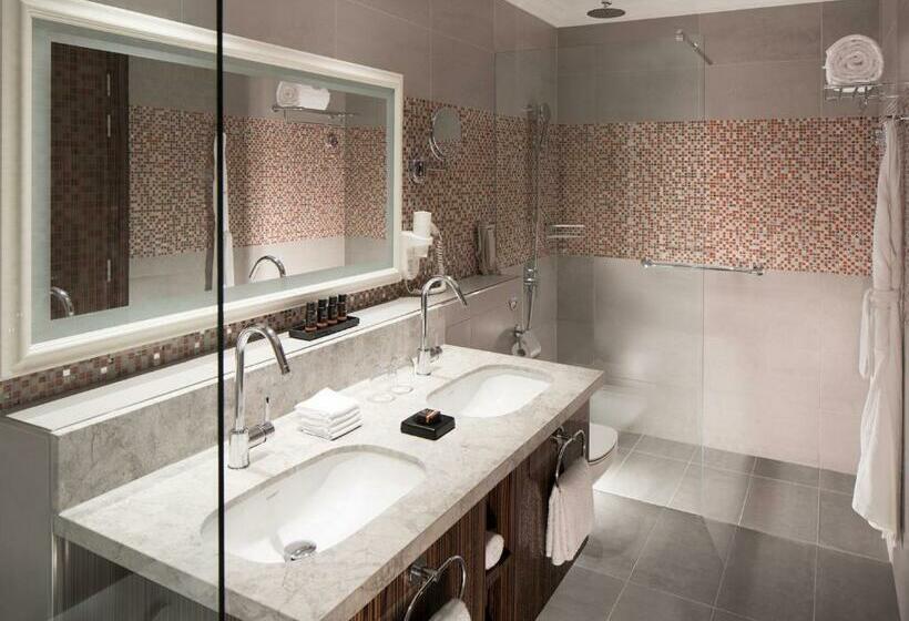 Люкс, Dusit D2 Kenz Hotel Dubai