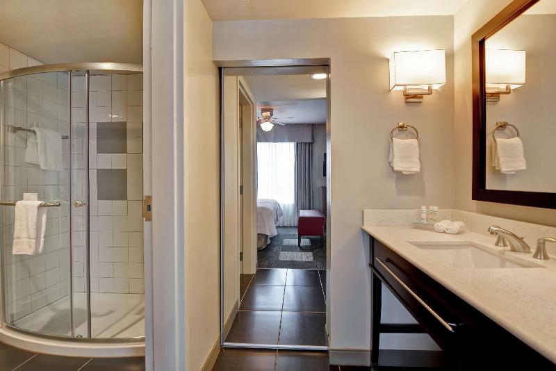 Люкс Кровать Кинг, Homewood Suites By Hilton Techridge Parmer @ I 35
