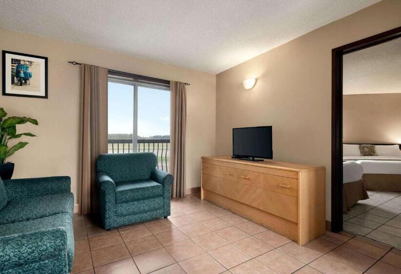 Студия Стандарт, Thriftlodge Edmonton