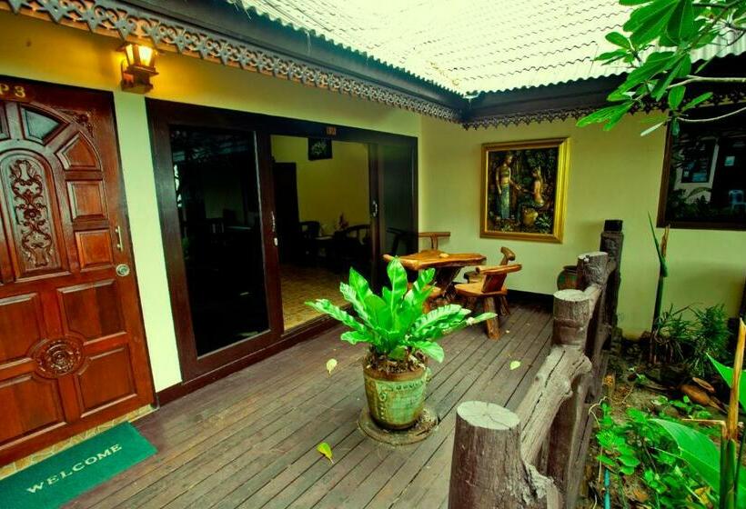 Трехместный Номер Стандарт Вид на Сад, Paradise Pearl Bungalows