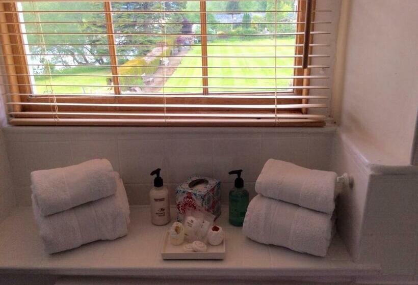 Номер Стандарт Вид на Сад, Aberllynfi Riverside Guest House