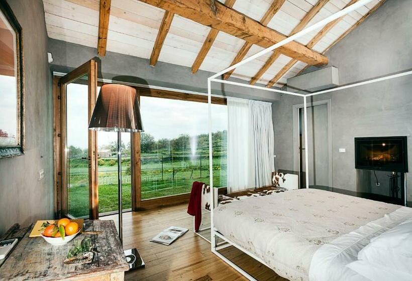 デラックスルーム, Monaci Delle Terre Nere