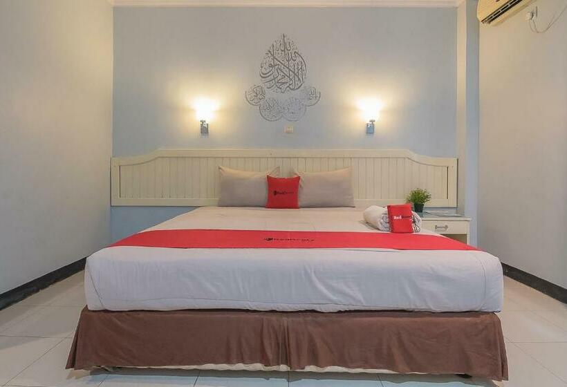 Номер Superior, Reddoorz Syariah At Grand Taufiq Tarakan