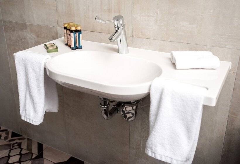 Номер Стандарт Адаптированный для Инвалидов, Indigo Krakow   Old Town, An Ihg