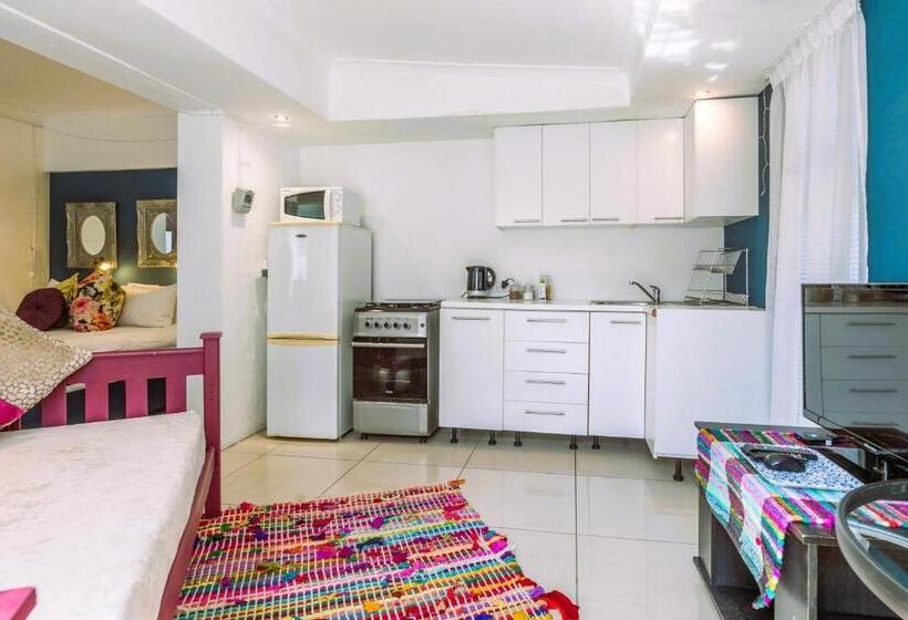 Büyük boy yataklı Executive Oda, Absolute Bosch Guest House