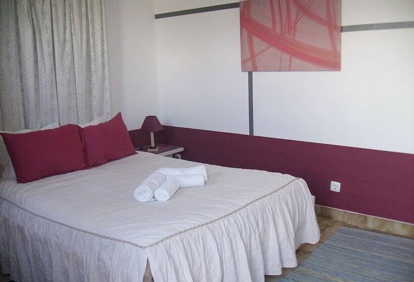 Номер Стандарт, Ocean View Lagos