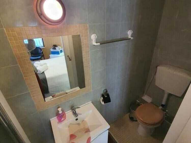 Номер Стандарт, Ocean View Lagos