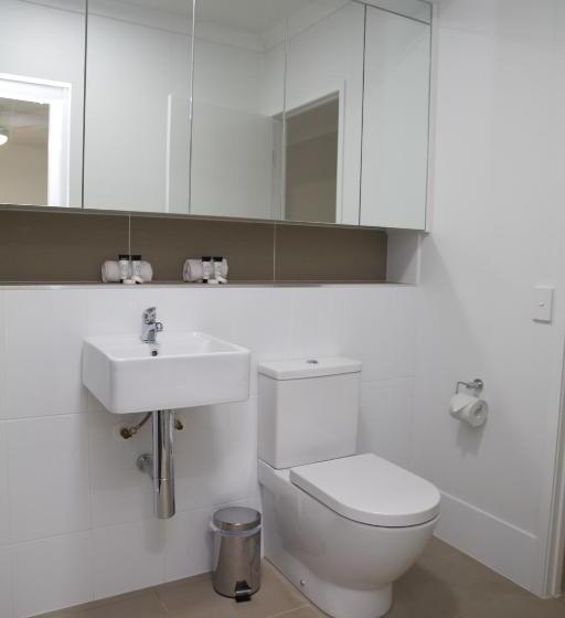 침실 2개 디럭스 아파트, Atrio Apartments