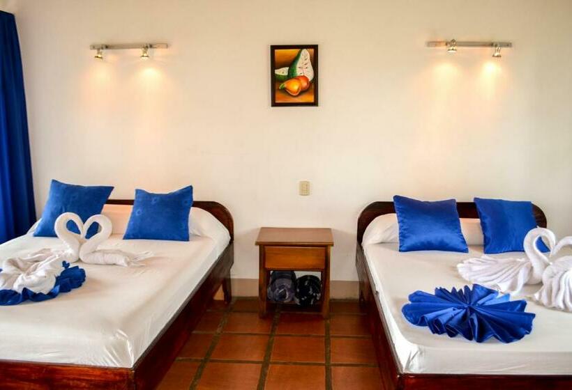4인용 스탠다드 룸, Termales Del Bosque & Hot Springs