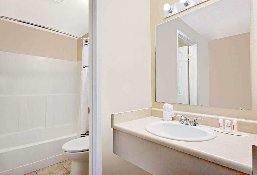 Стандартный Номер Кровать Кинг, Days Inn By Wyndham Lakewood South Tacoma