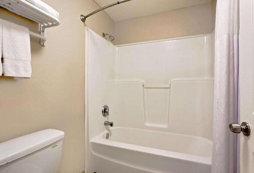 Студио Стандарт Кровать Кинг, Days Inn By Wyndham Lakewood South Tacoma