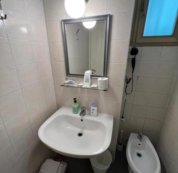 اتاق استاندارد, Piccarda Florence