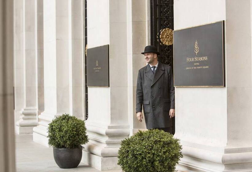 Номер Премиум, Four Seasons Hotel London At Tower Bridge
