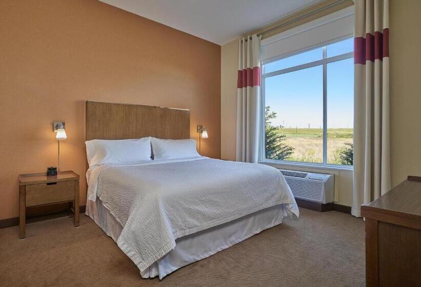 이그제큐티브 스위트 킹침대, Four Points By Sheraton Sherwood Park
