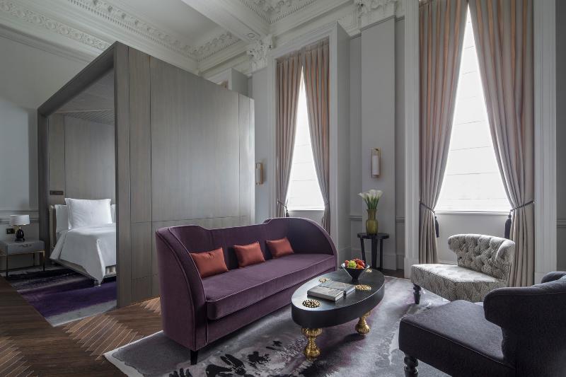 Люкс Кровать Кинг, Four Seasons Hotel London At Tower Bridge
