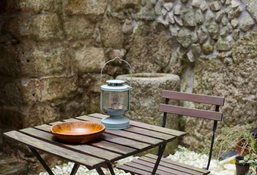 اتاق استاندارد, Cale Guest House