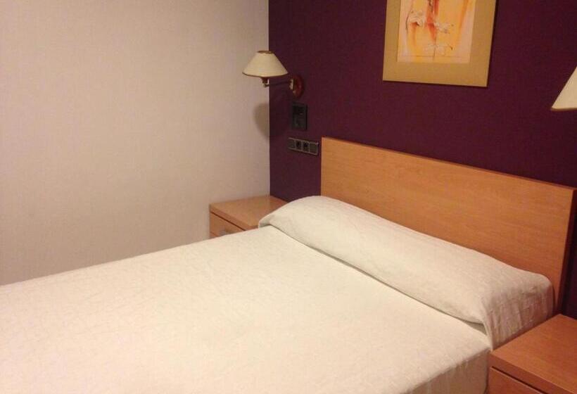 Четырехместный Номер Economy, Hostal Meseguer