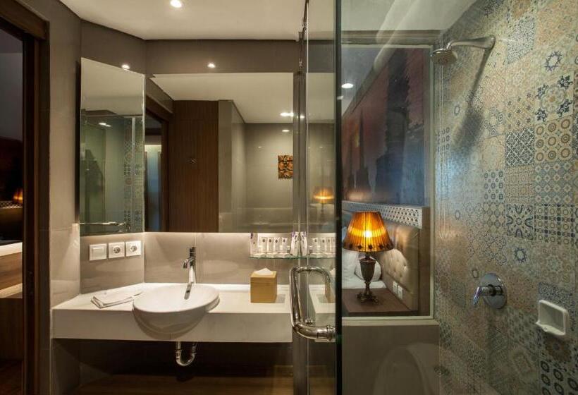 Номер Deluxe, Grand Mercure Yogyakarta Adi Sucipto