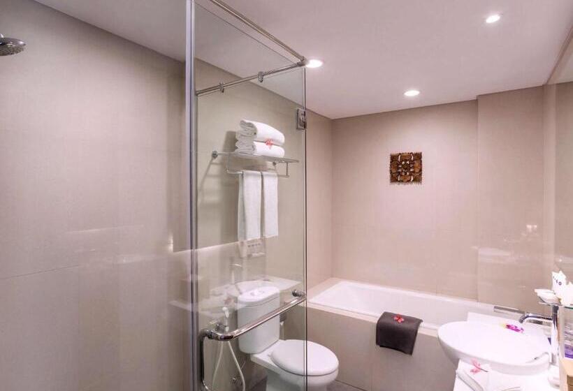 Номер Executive Кровать Кинг, Grand Mercure Yogyakarta Adi Sucipto