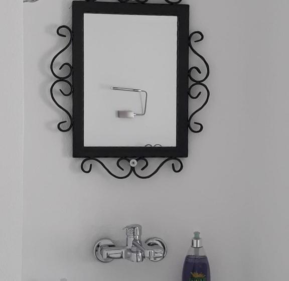 Habitació Economy, Otel A