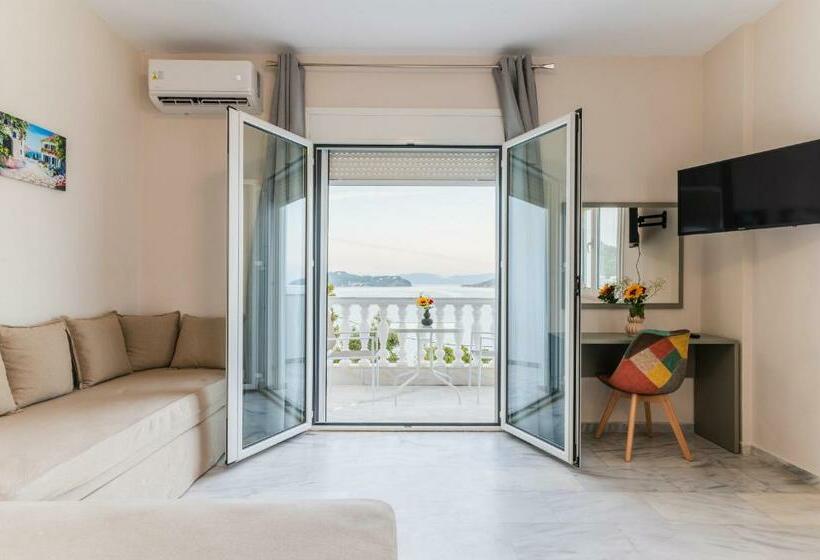 Люкс Superior Вид на Море, Cape Blue Suites