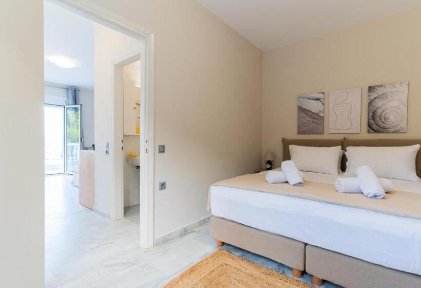 Люкс Superior Вид на Море, Cape Blue Suites