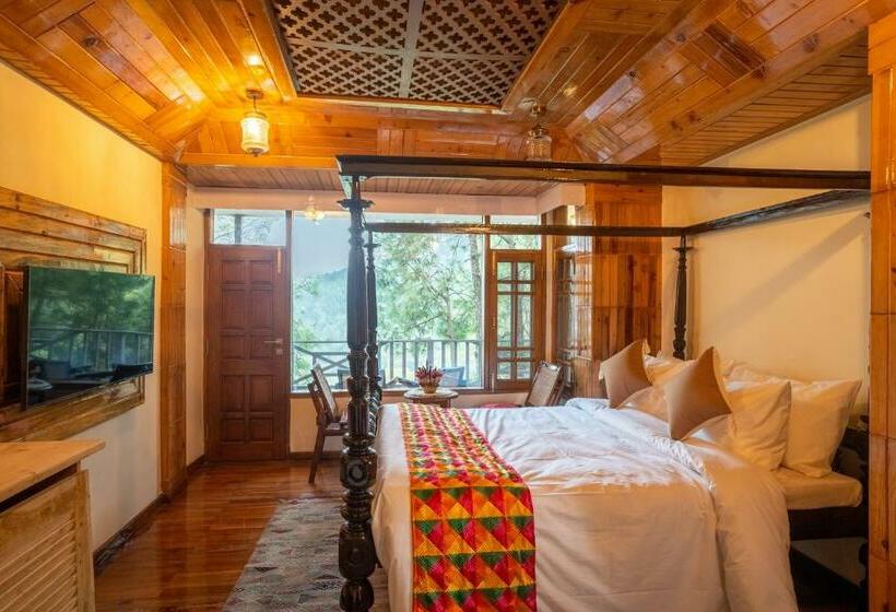 디럭스 룸 킹사이즈 침대, Chillaru Spa & Resort