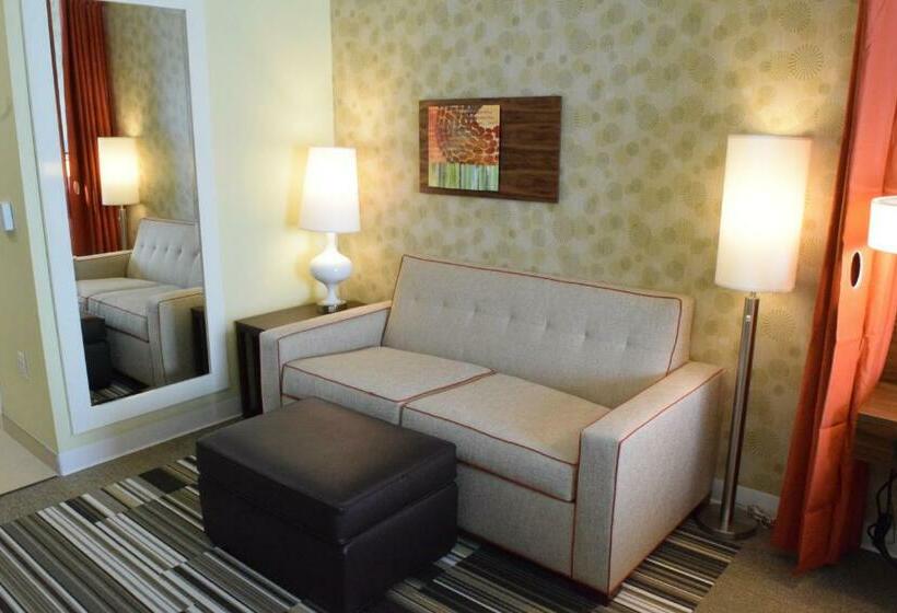 带大床的套房, Home2 Suites By Hilton Portland