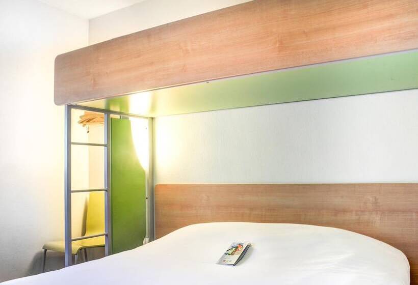 Номер Стандарт Трехместный, Inn Design Issoudun